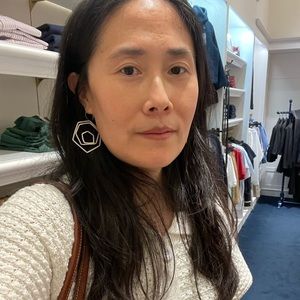 Meet your Posher, Karen